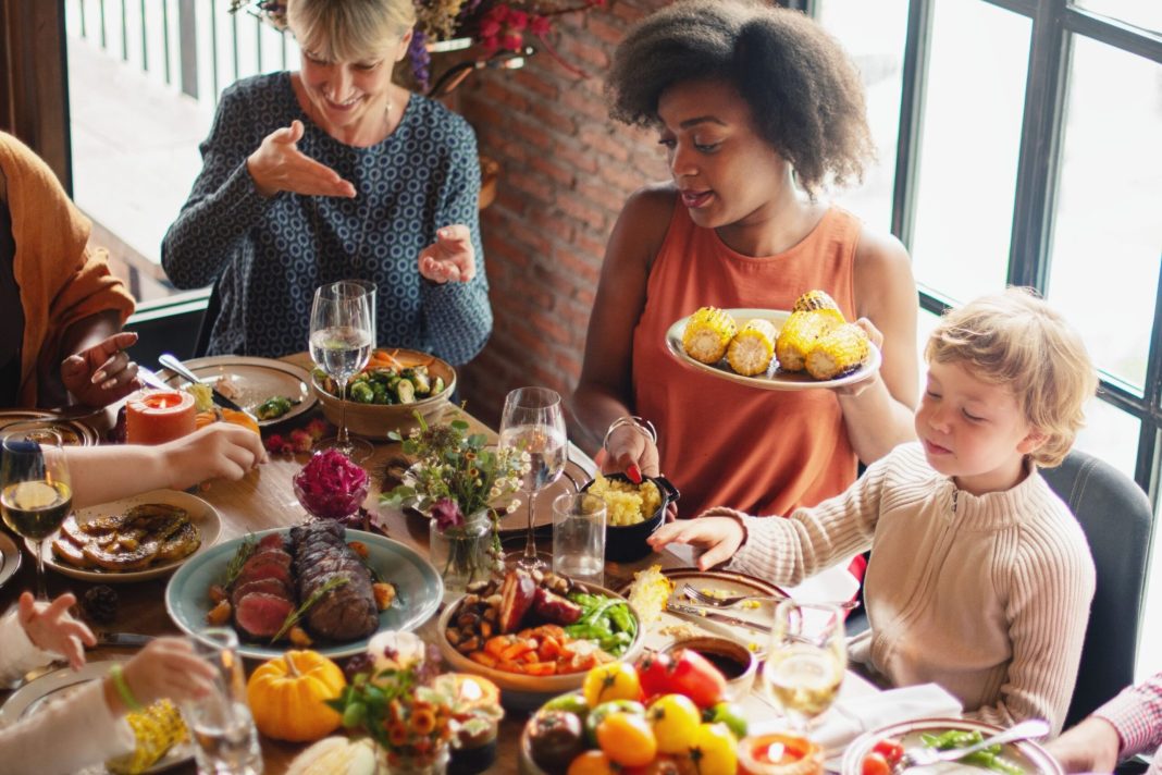 ABA DataBank: Thanksgiving dinner costs decline for third straight year