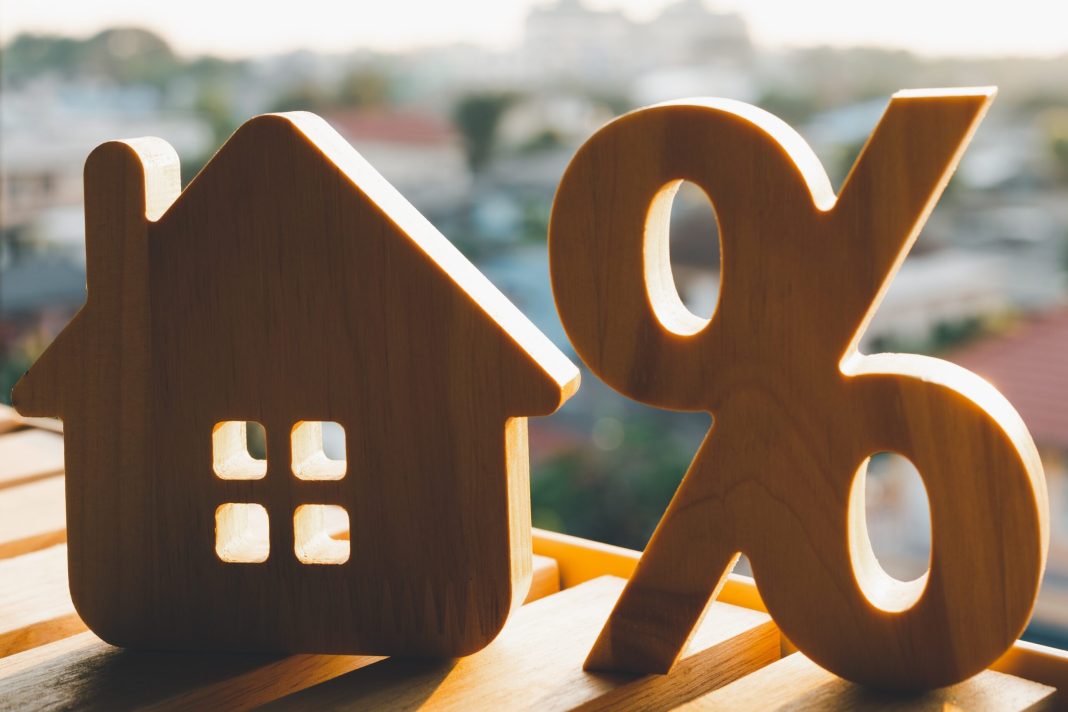 Mortgage rates slip | ABA Banking Journal