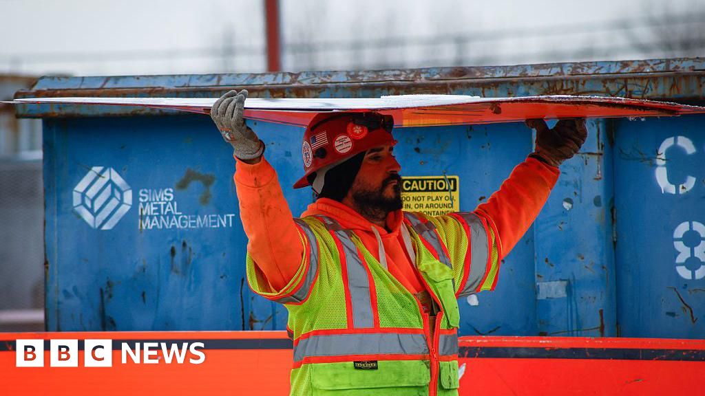 US economy slows in final months after turbulent year