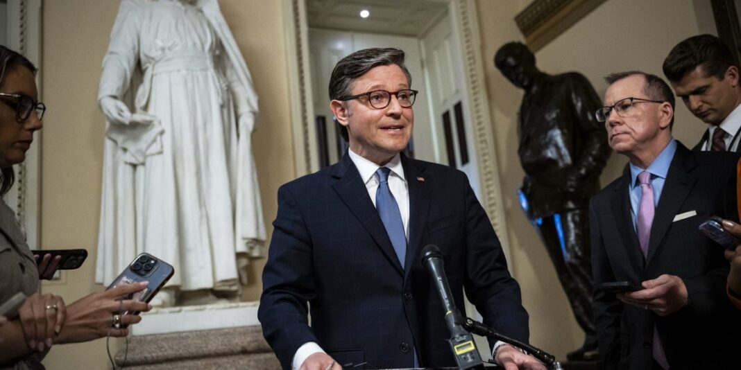 House approves bill to fund DHS after warnings of the TSA running out of funds, but leaves out ICE
