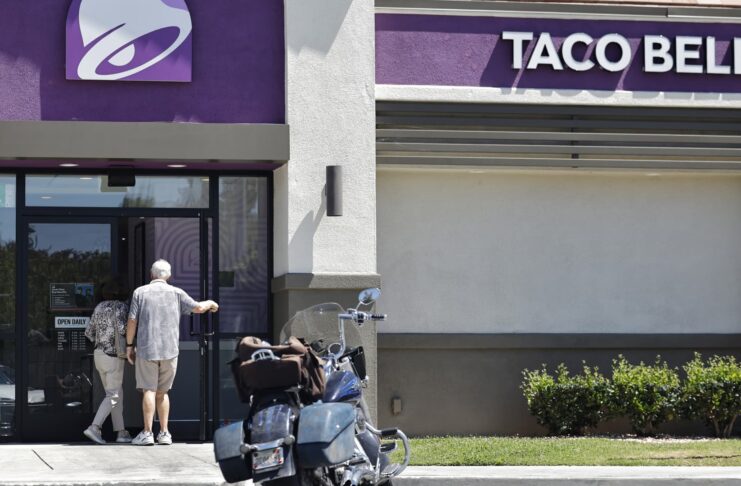 Taco Bell removes lettuce linked to cyclosporiasis outbreak from restaurants