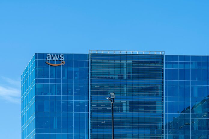 Amazon: The Cloud King Is Storming Back (Rating Upgrade)