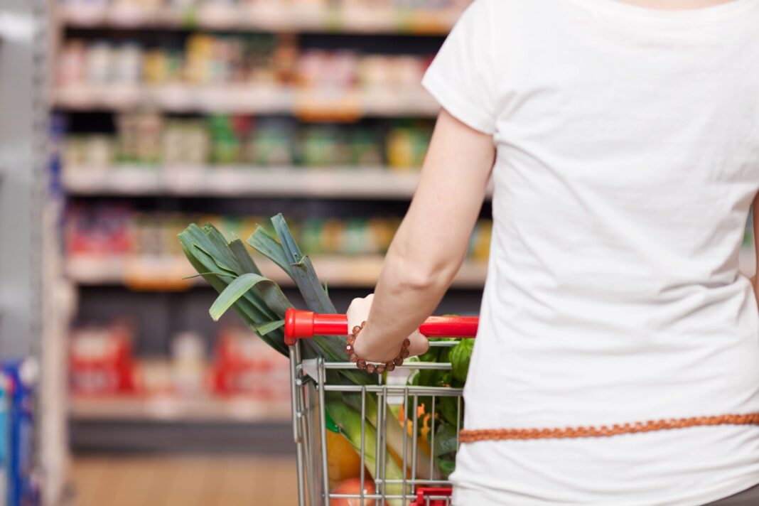 Consumer confidence slips in August