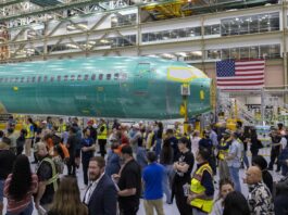 United needs to decide what to do with its old Boeing 737 Max 10 seats