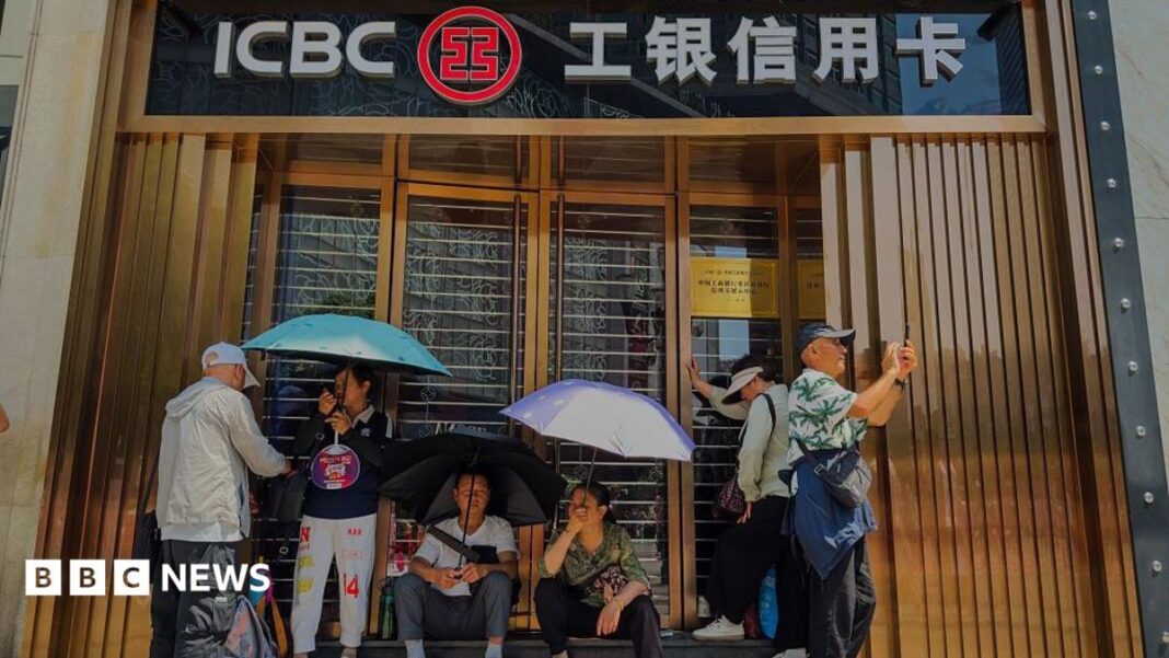 China to pump $54bn into state banks and insurers to boost economy