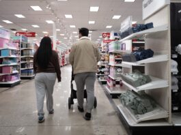 Investor Stephanie Link looks for strong brands making a comeback. This retailer fits the bill Investor Stephanie Link looks for strong brands making a comeback. This retailer fits the bill