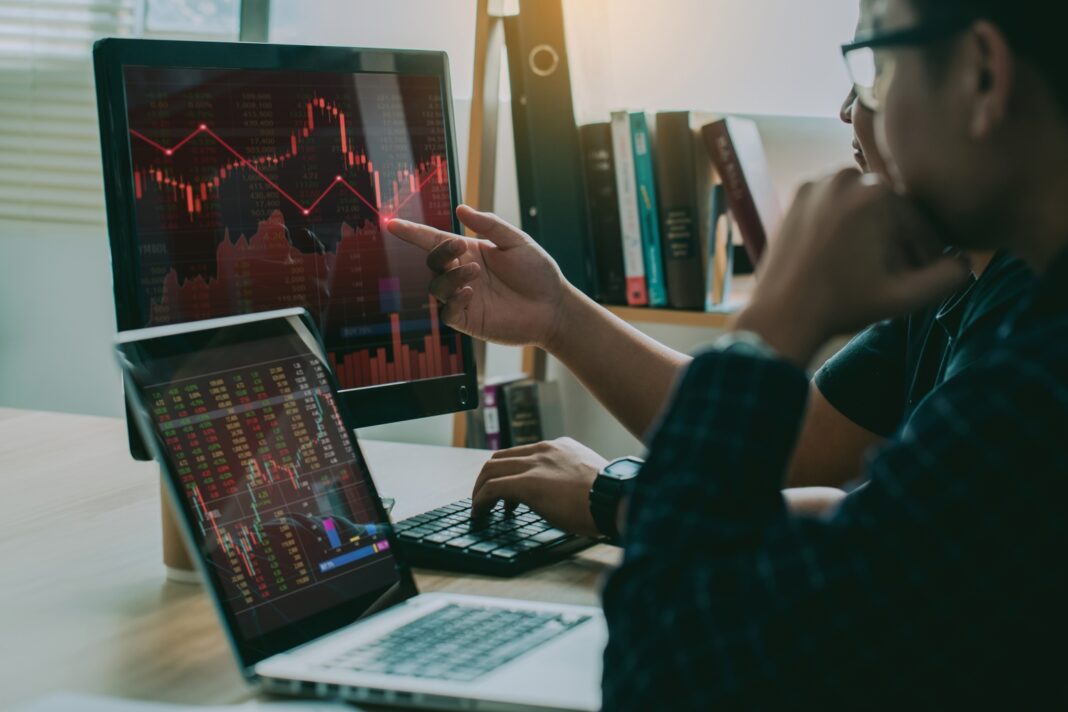 AI Bubble Burst: Confirmed By Alphabet, Caterpillar, ServiceNow, And Amazon