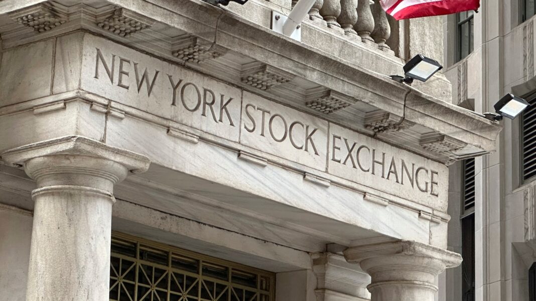 Americans 75 and older are wealthiest age group, Fed survey finds